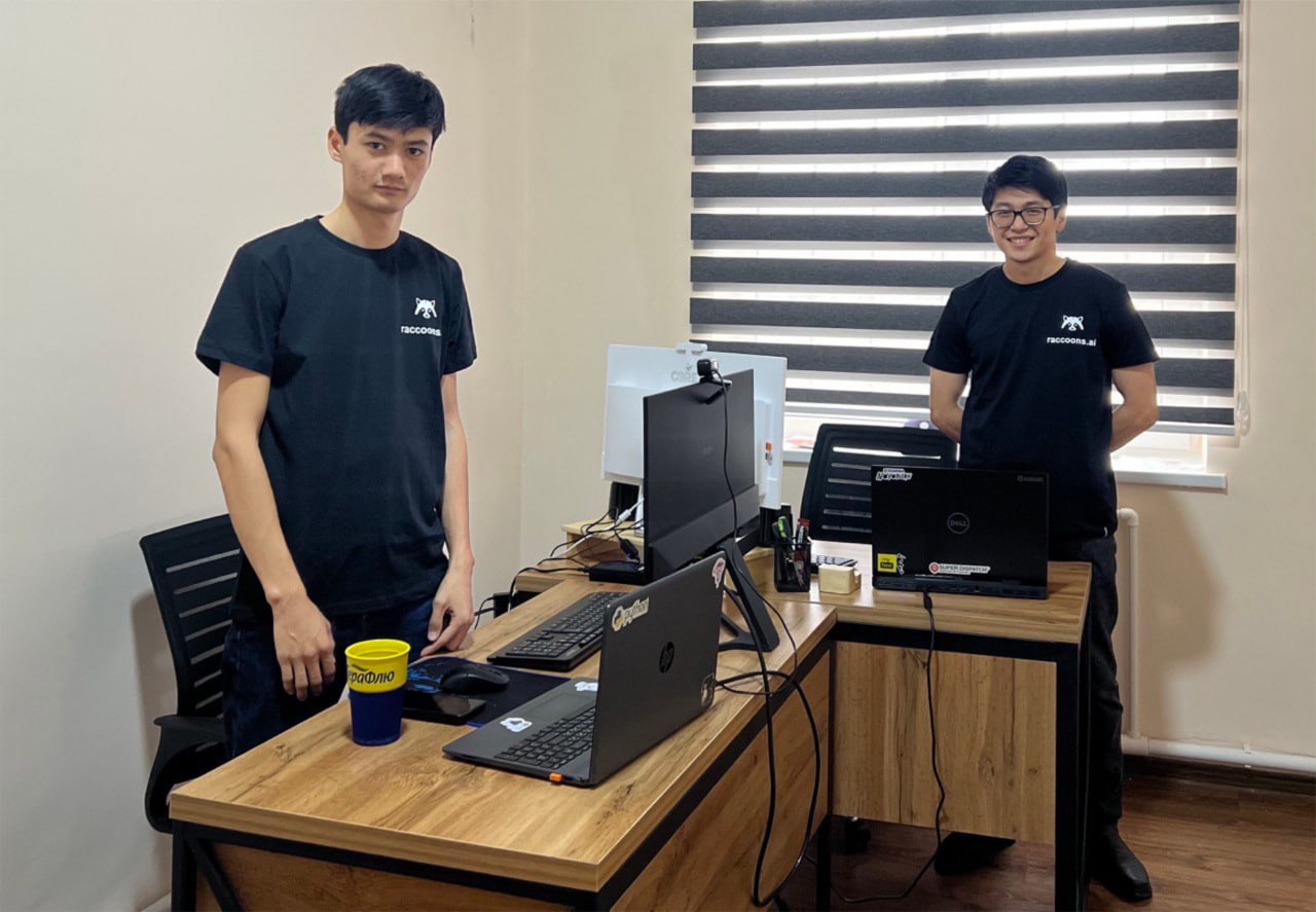 We formed RAKUN AI team.